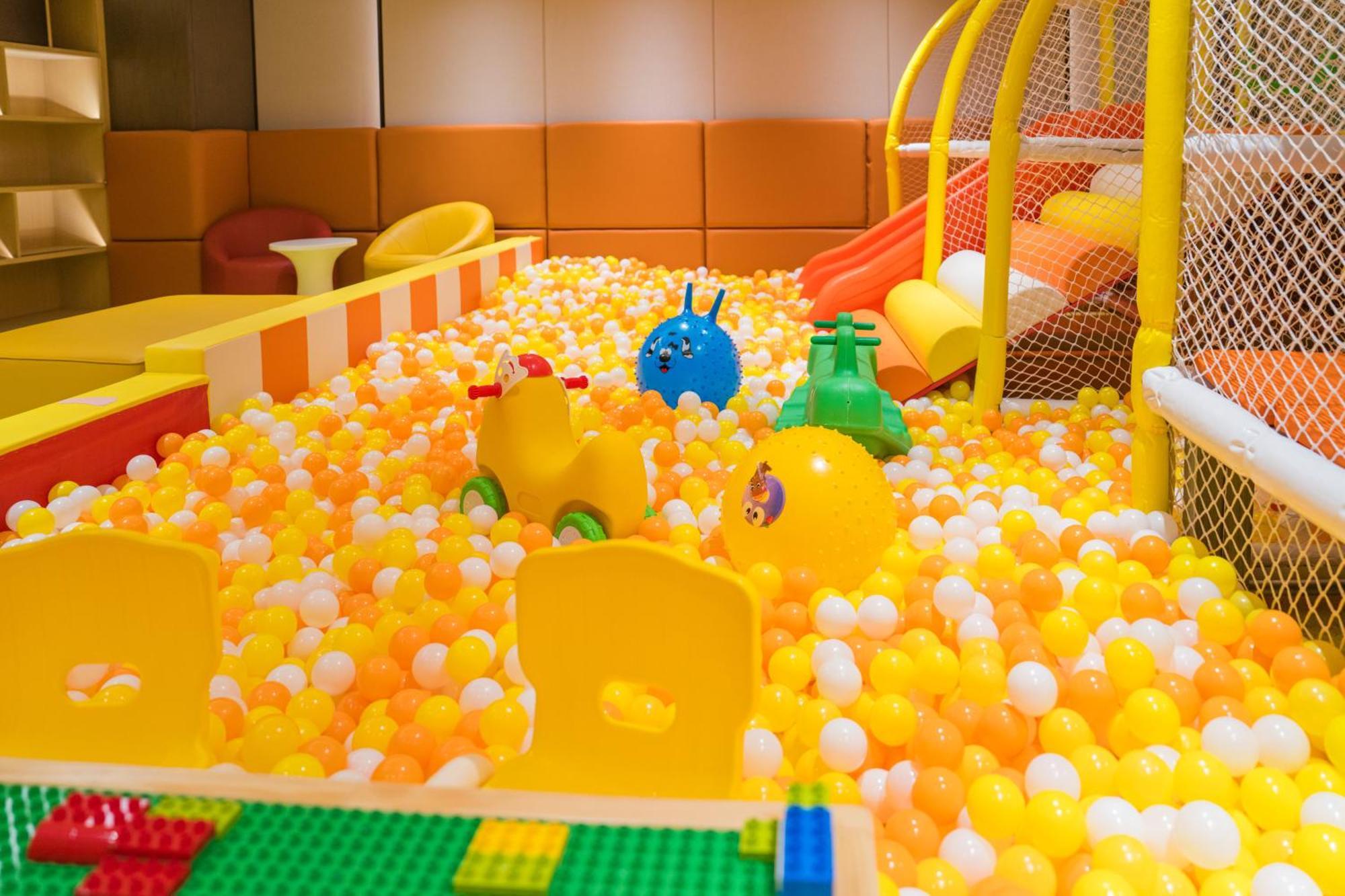 Yuexiu Hotel Guangzhou, Curio Collection By Hilton エクステリア 写真
