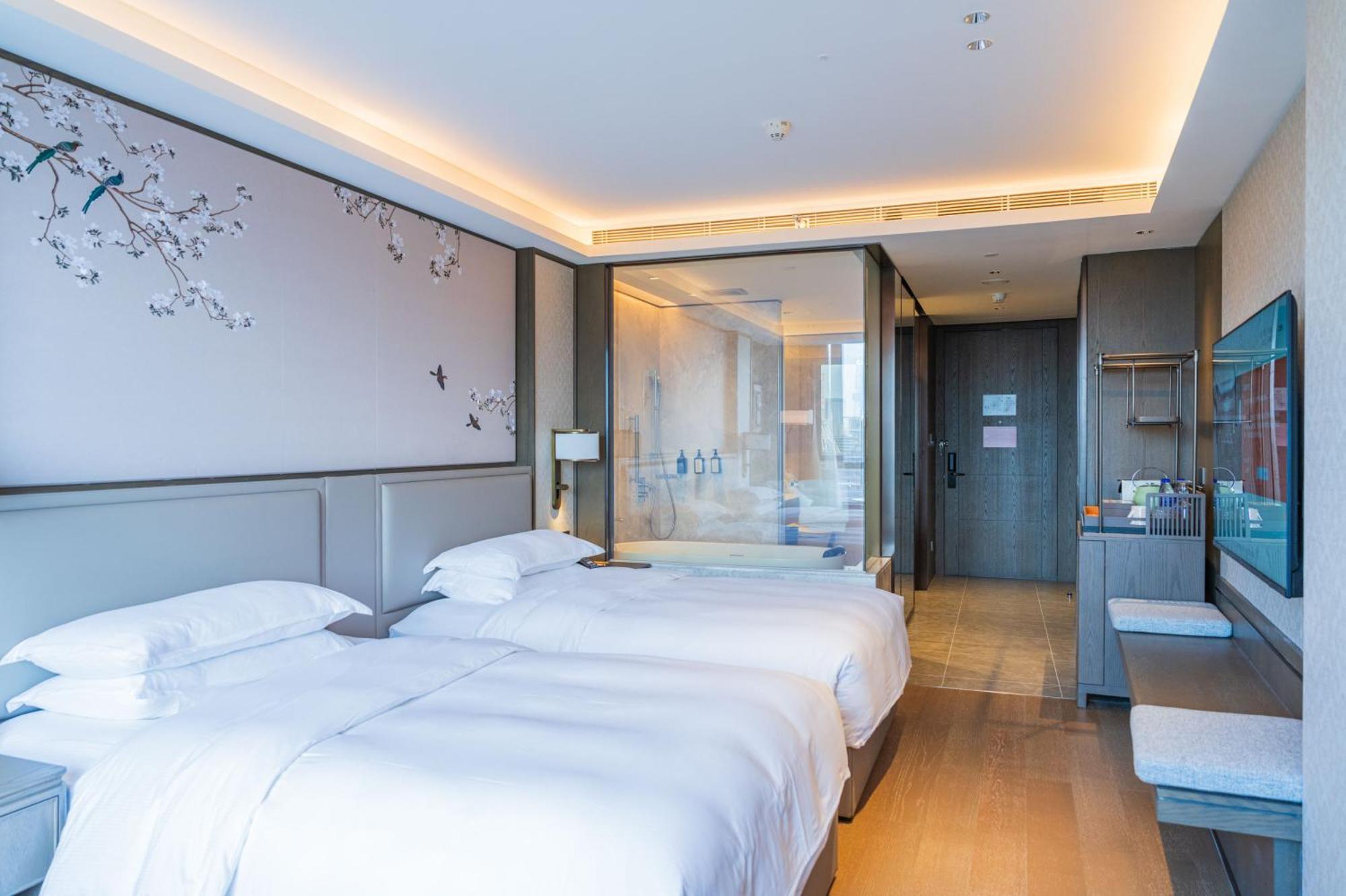 Yuexiu Hotel Guangzhou, Curio Collection By Hilton エクステリア 写真